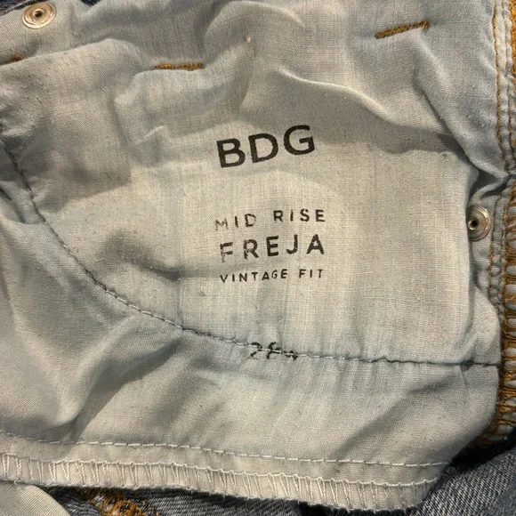 BDG Denim Ripped Shorts Mid Rise Vintage Fit - Picture 10 of 10